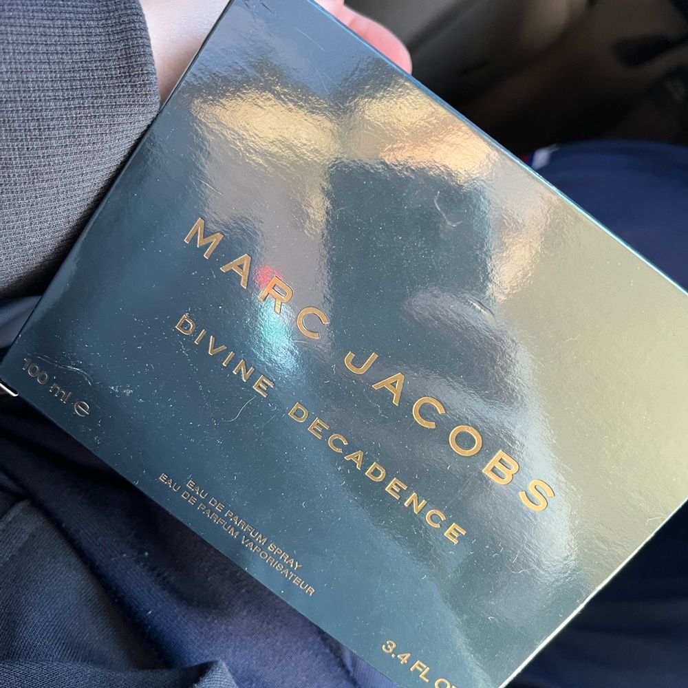 marc jacobs decadence perfume 3.4oz